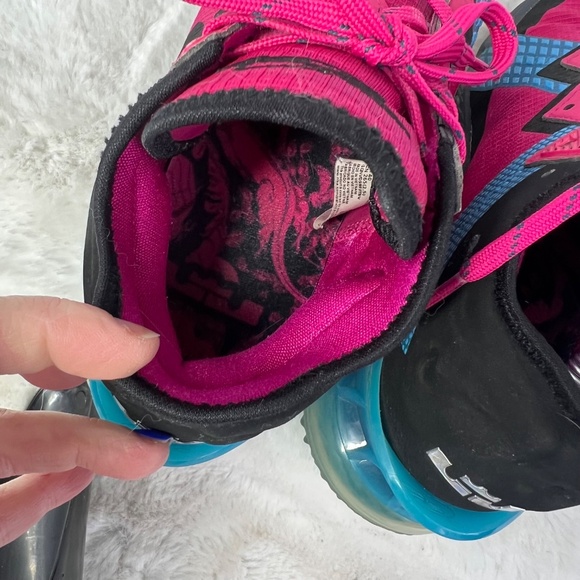 |•NIKE•| Men's Lebron XVIII Low Neon Light Fireberry Blk Lt Blue Fury Size 8.5 - Picture 10 of 12